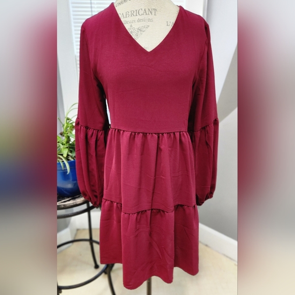 ** Sold ** Cute Dress - Picture 4 of 6